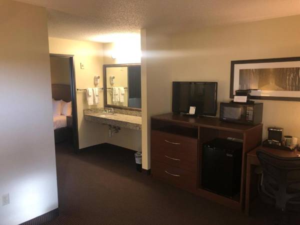 Workspace - Cobblestone Hotel & Suites - Wisconsin Rapids