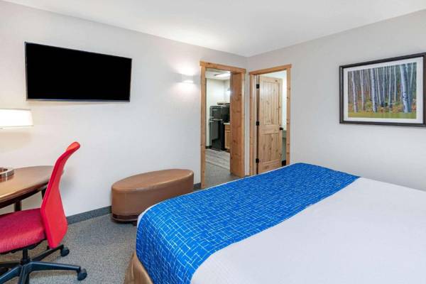 Workspace - Travelodge by Wyndham Lovell Bighorns