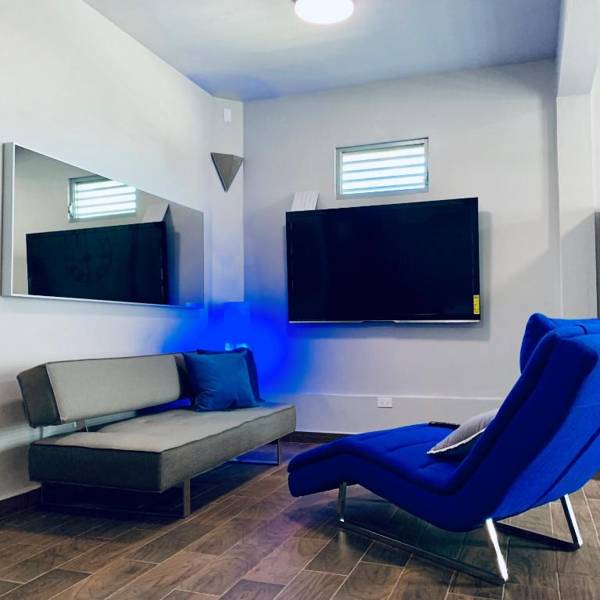 Modern Suite #2 Pasavento