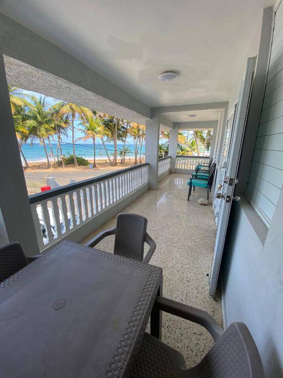 Cozy Beach Apartment