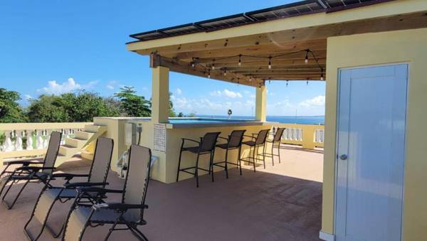 Amapola House with Private Pool and Rooftop Terrace