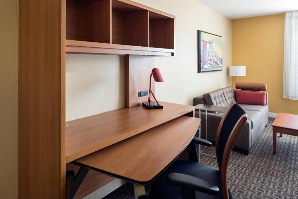 Workspace - TownePlace Suites Los Angeles LAX Manhattan Beach