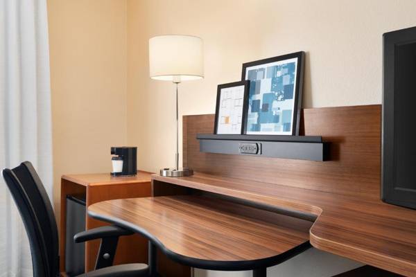 Workspace - Fairfield Inn by Marriott Deptford