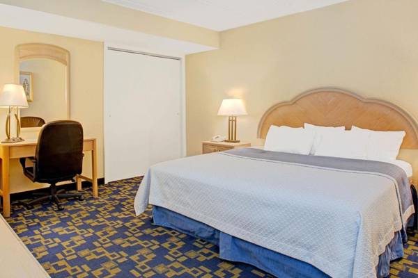 Workspace - Days Inn by Wyndham East Windsor/Hightstown