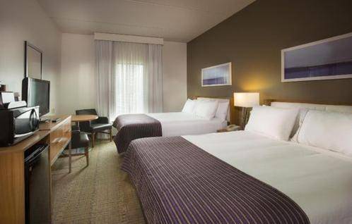 Holiday Inn Express and Suites New Orleans Airport an IHG Hotel