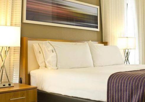 Holiday Inn Express and Suites New Orleans Airport an IHG Hotel