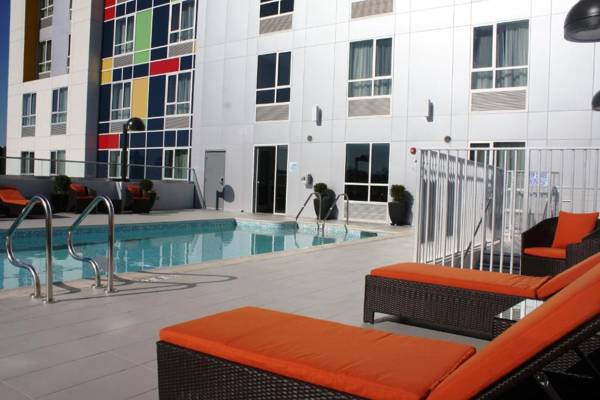 Holiday Inn Express North Hollywood - Burbank Area an IHG Hotel