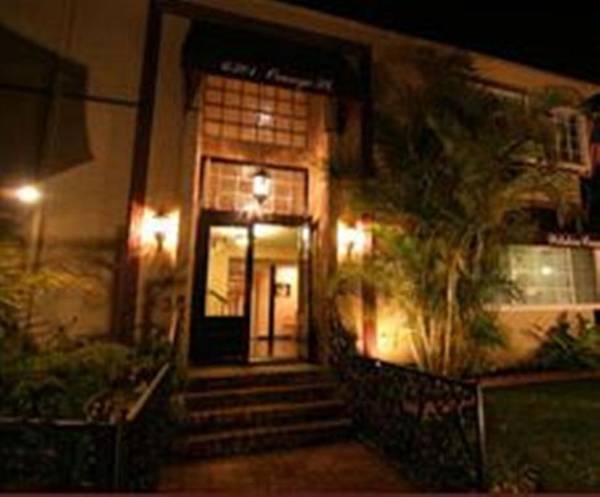 Wilshire Crest Hotel