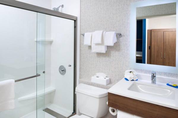 Holiday Inn Express Los Angeles Downtown West an IHG Hotel