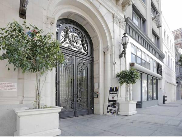 Urban Loft Apartment