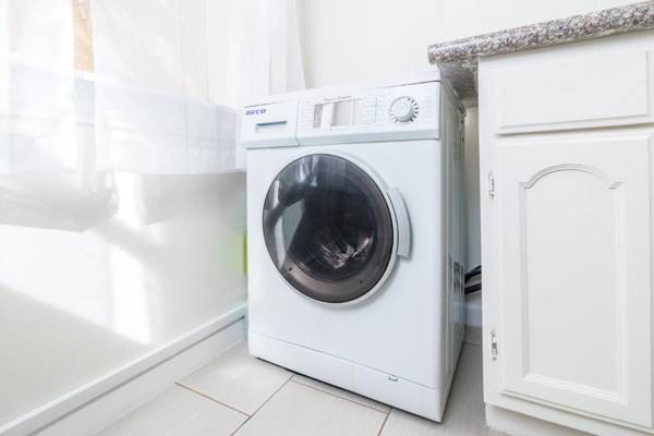 Sunny Boho Chic West Hollywood Flat!