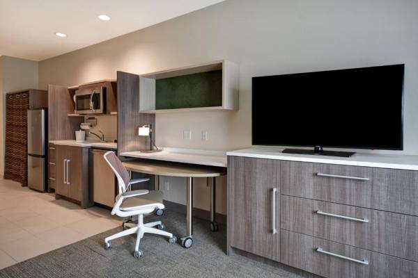 Workspace - Home2 Suites by Hilton Harvey New Orleans Westbank
