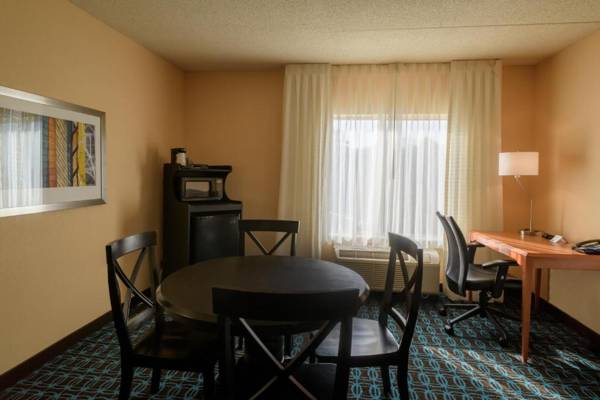 Workspace - Fairfield Inn & Suites Kennett Square