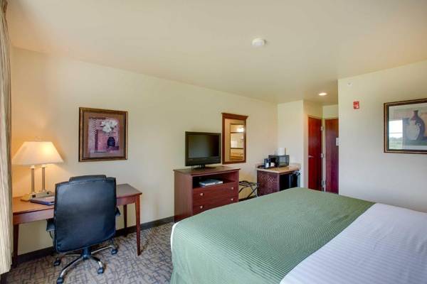 Workspace - Cobblestone Inn & Suites - Clintonville