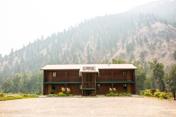 River's Fork Lodge