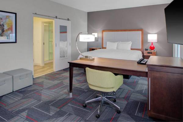 Workspace - Hampton Inn And Suites By Hilton Columbus Scioto Downs Oh