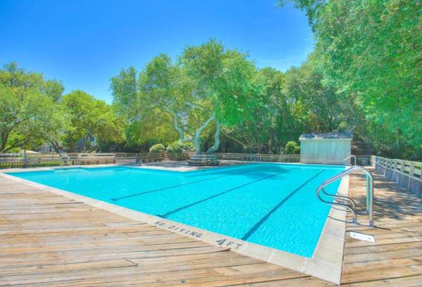 GTS27 - Seaside Retreat