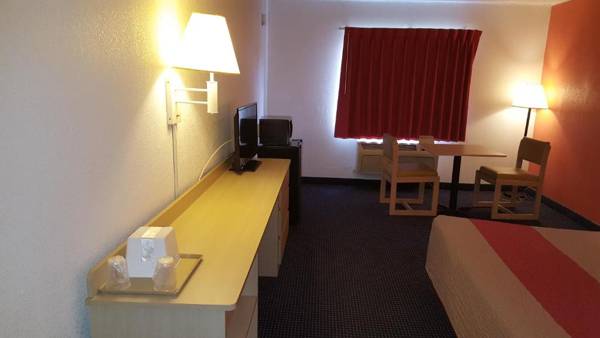 Red Carpet Inn