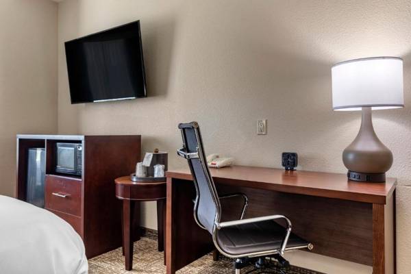 Workspace - Comfort Inn & Suites White Settlement-Fort Worth West TX