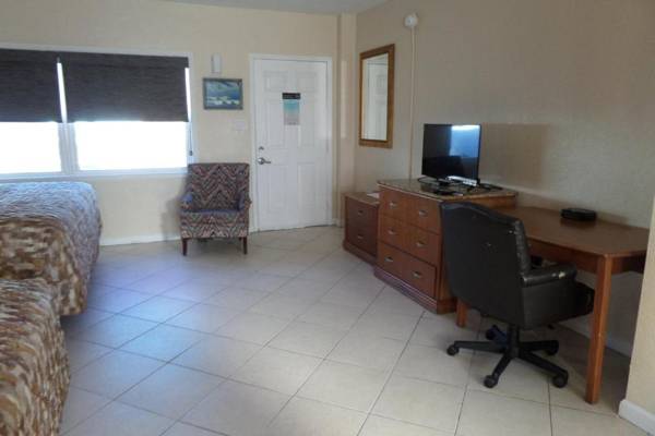Workspace - Daytona Shores Inn and Suites