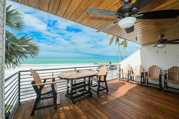 Fanta-Sea on the Beach 55 by Beachside Management