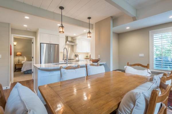 Dollar Meadows Condo 1368 - Sunny with Access to Sun Valley Resort Pool