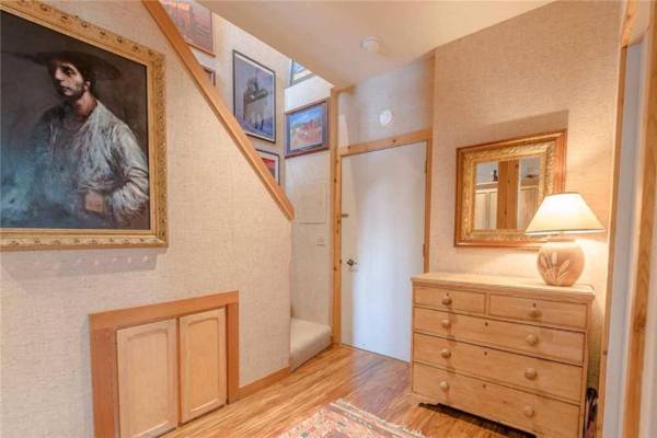 Wildflower Condo with access to Sun Valley pool hot tub tennis and golf