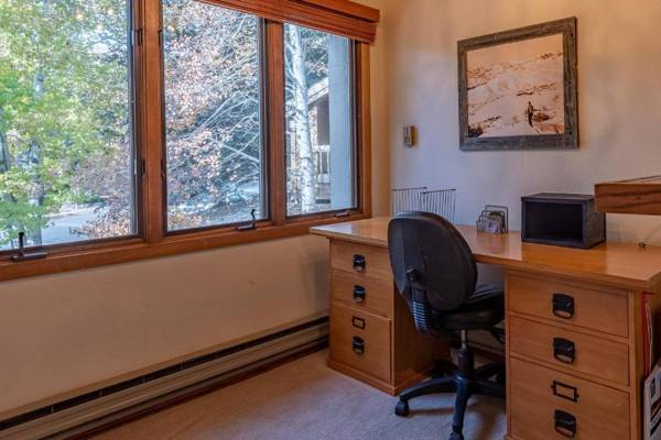 Workspace - Sunburst Condo 2713 - Newly Updated with Room for 8 & Pet Friendly