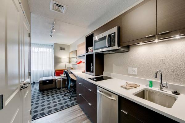 Workspace - TownePlace Suites by Marriott Kansas City Liberty