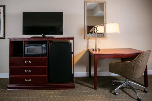 Workspace - Hampton Inn & Suites Toledo-Perrysburg