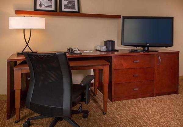 Workspace - Courtyard By Marriott Baltimore Hunt Valley