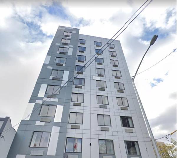 Deluxe Inn & Suites - Long Island City NYC