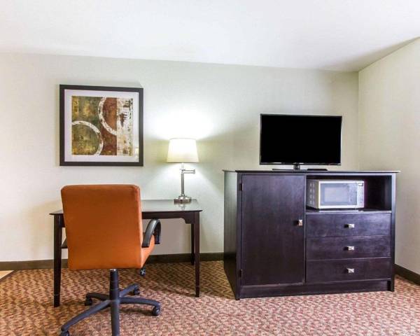 Workspace - Quality Inn Pontiac