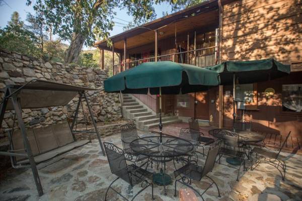 Quiet Mind Lodge & Retreat Sequoias