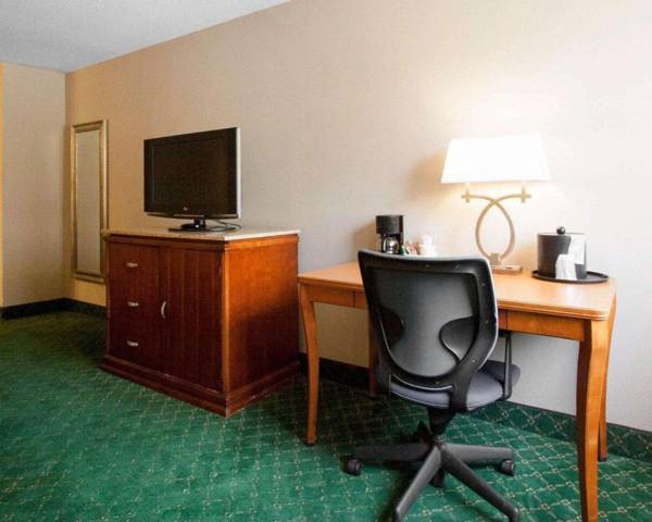 Workspace - Quality Inn Cairo I-57