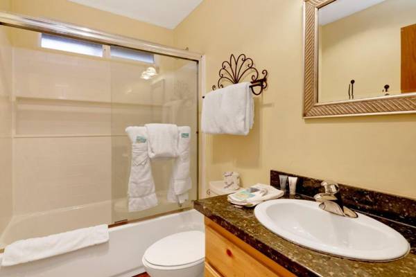 Sequoia Retreat-1914 by Big Bear Vacations