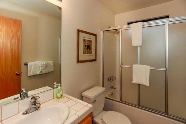 Cozy Haven - 1966 by Big Bear Vacations