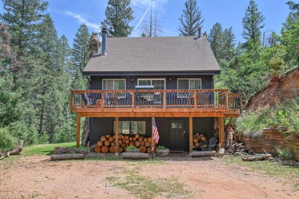 Cozy Mountain Cabin in Cascade