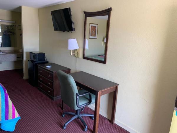 Workspace - Western Motel - Prentiss