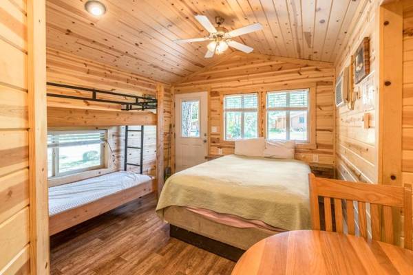 Mount Hood Village Deluxe Cabin 5