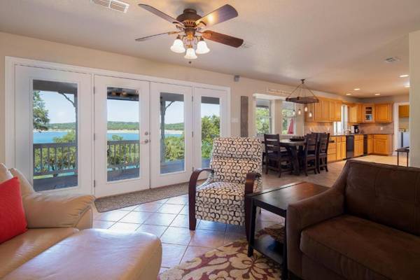 Tranquility by the Shore CL 1105B