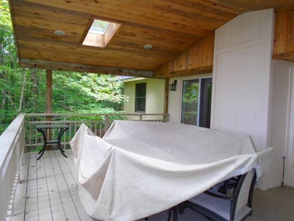 Lakeledge Hideaway by VCI Real Estate Services