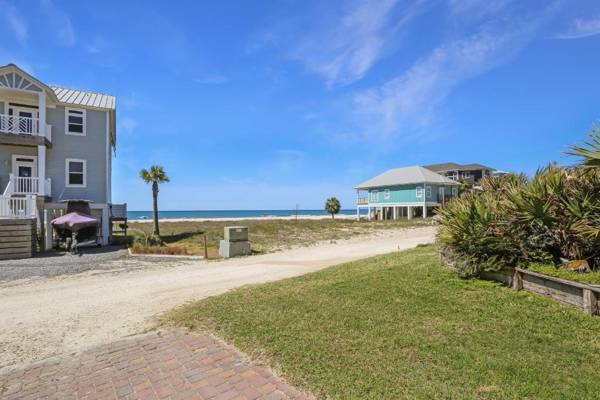 Flamingo Roost by Pristine Properties