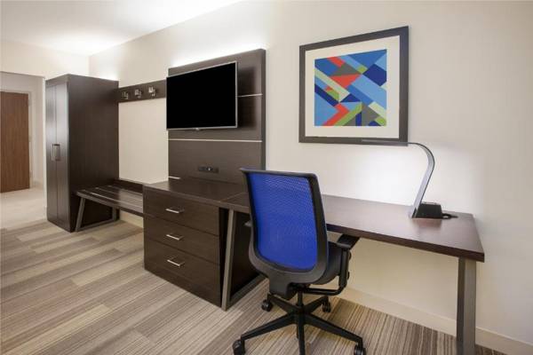 Workspace - Holiday Inn Express & Suites - Savannah N - Port Wentworth an IHG Hotel