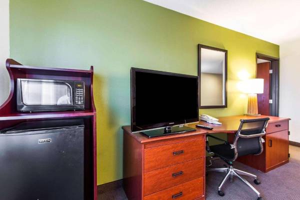 Workspace - Sleep Inn & Suites Pleasant Hill - Des Moines