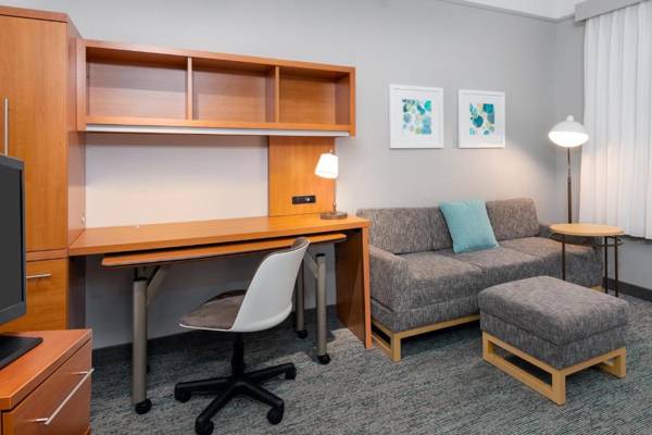 Workspace - TownePlace Suites Buffalo Airport