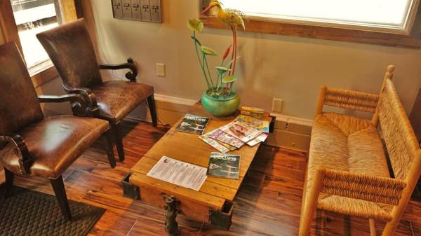 Riverside Lodge at Chimney Rock