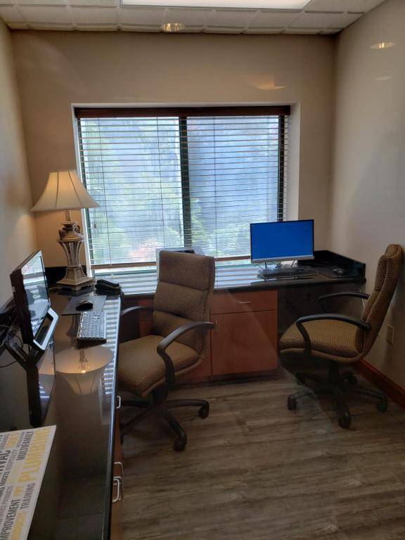 Workspace - Wingate by Wyndham Coon Rapids