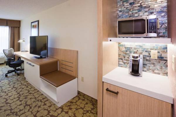 Workspace - Hilton Garden Inn Minneapolis Eagan