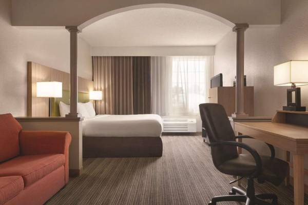 Workspace - Country Inn & Suites by Radisson Eagan MN